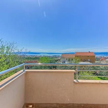 Apartament Modern With Heated Pool&sea View