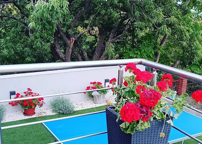 דירה Modern With Heated Pool&sea View