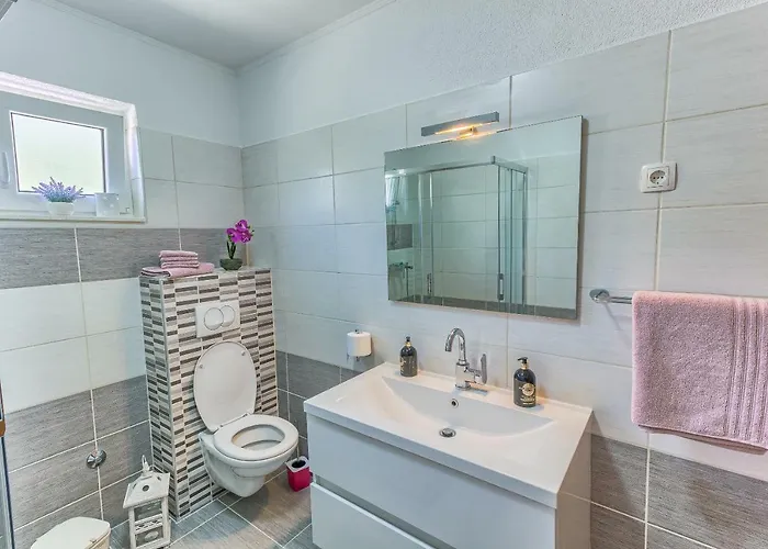 Modern With Heated Pool&sea View * Kaštela